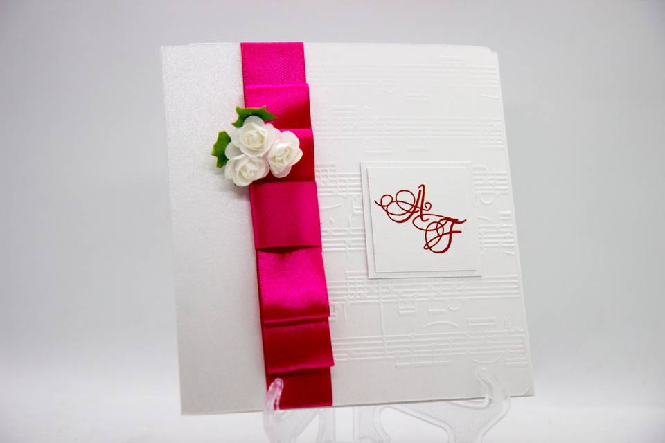 3 ante con fiocco ed embossing