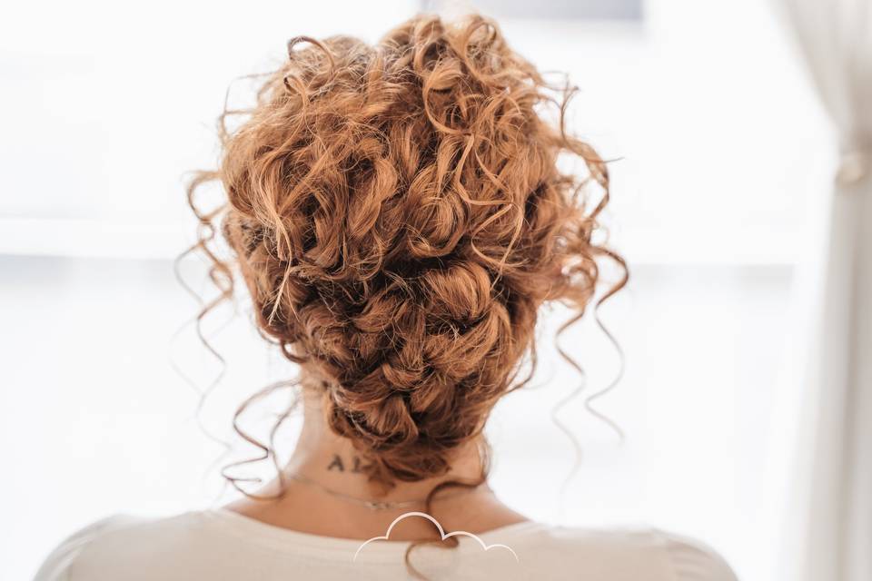 Raccolto capelli ricci