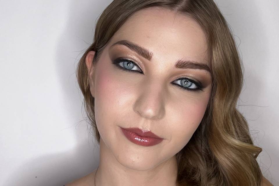 Full glam