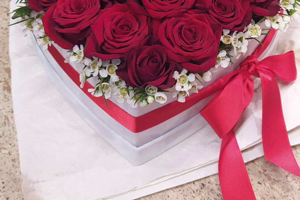 Box rose rosse