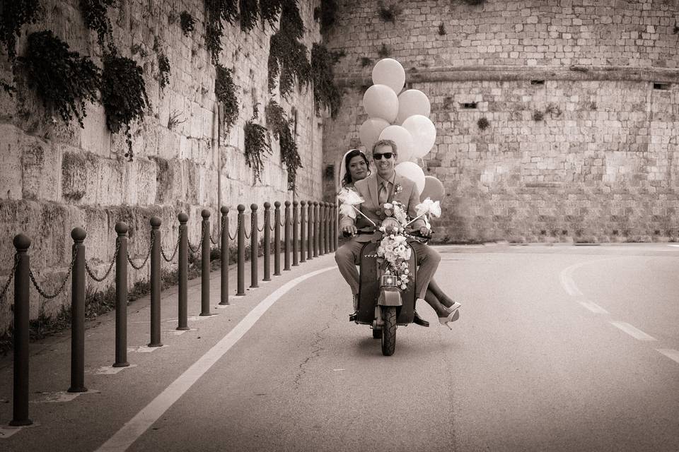 La sposa in vespa