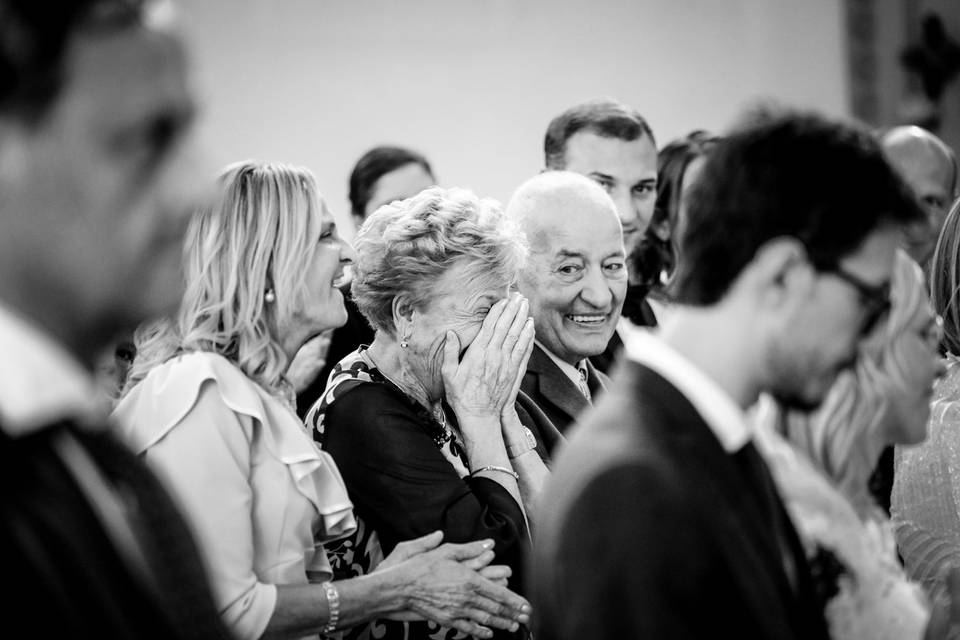 Risate della nonna matrimonio