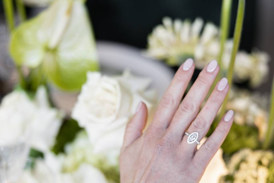 Anello fidanzamento oro e diamanti