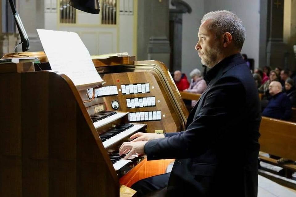 Carlo - Organista