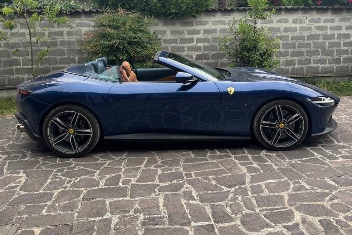 Ferrari roma spider