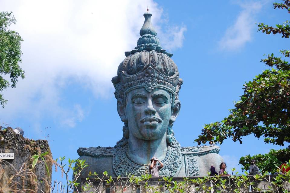 Statua di Visnhu