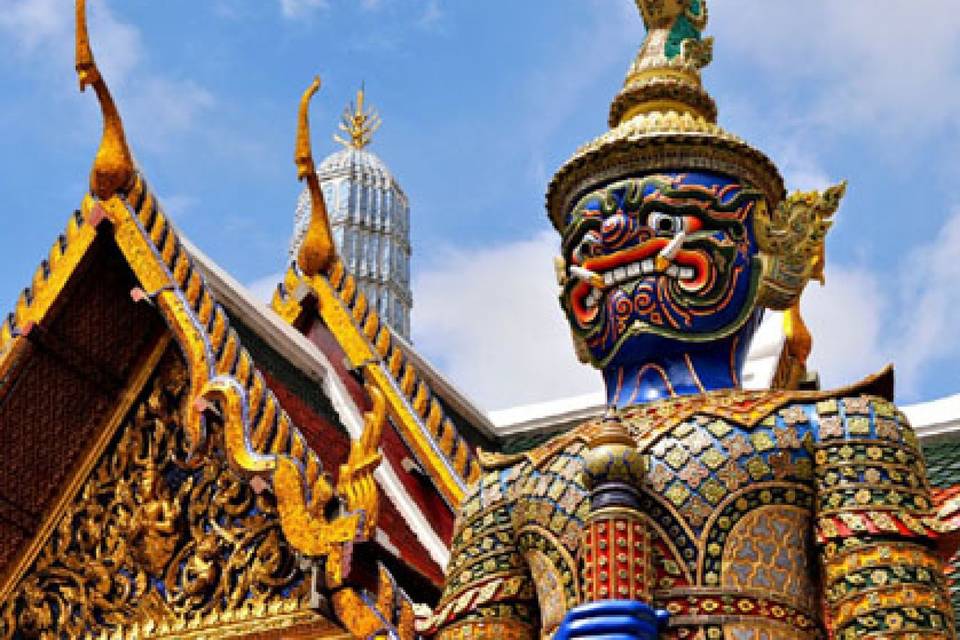 Wat Arun, scorci e statue