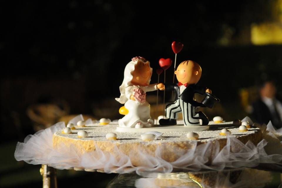 Cake topper