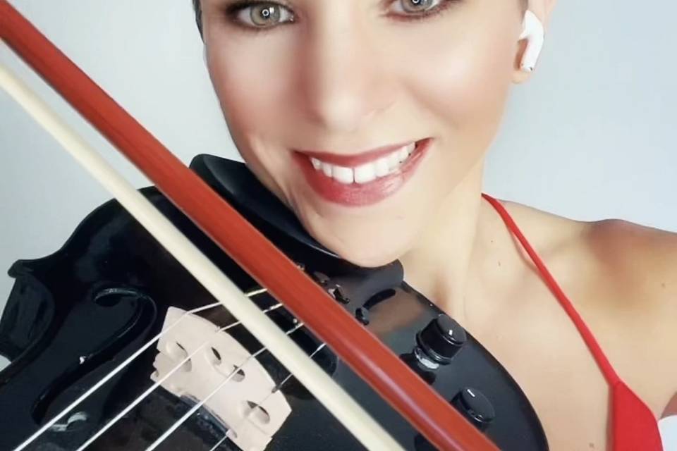 AriAri Violinist