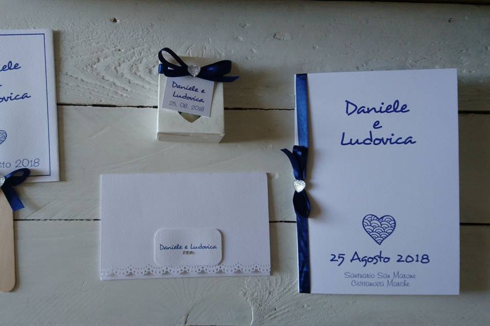 Wedding stationery blu