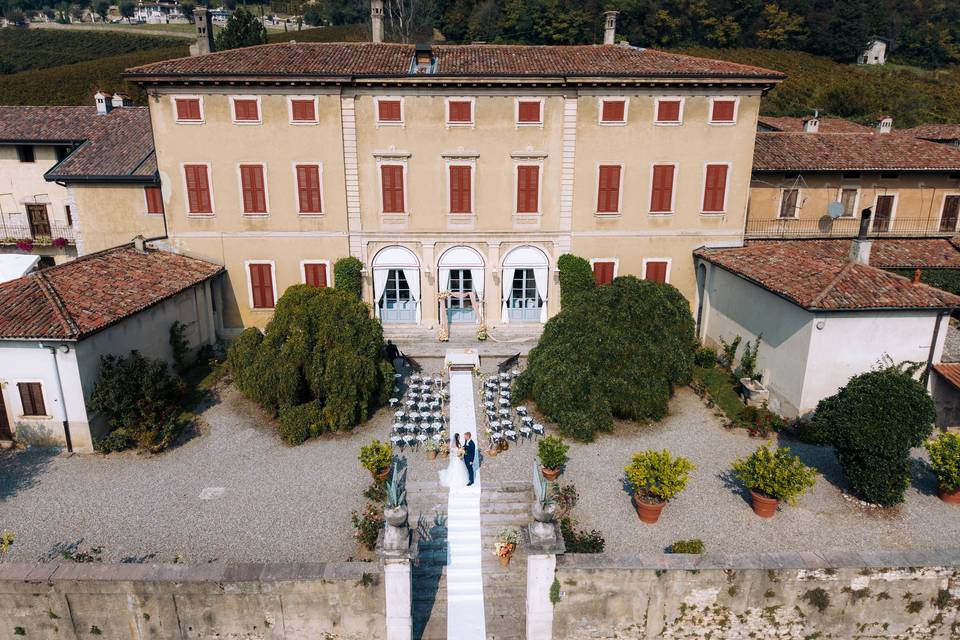 Dall'alto