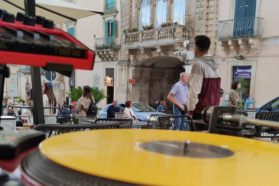In piazza ad Ibla