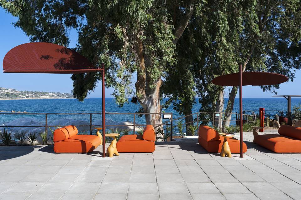Lounge bar