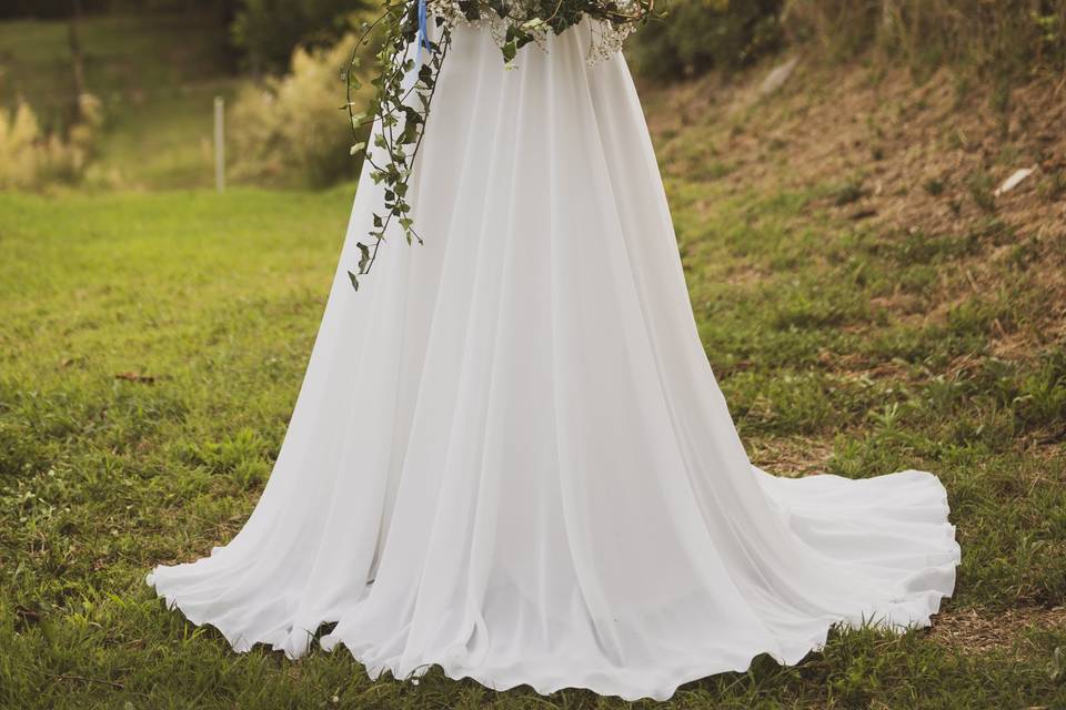 Sposa di Agosto con bouquet