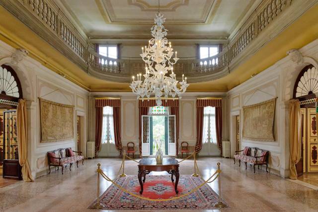 Salone
