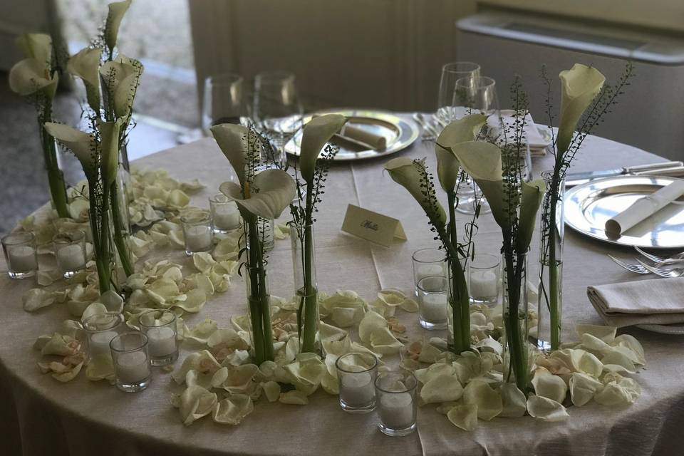 Tavolo sposi bianco veranda