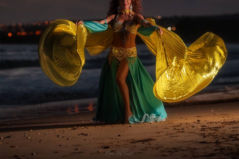 Sea belly dance