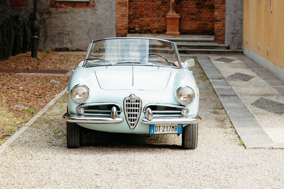 Dettaglio Villa + Auto Noleggi