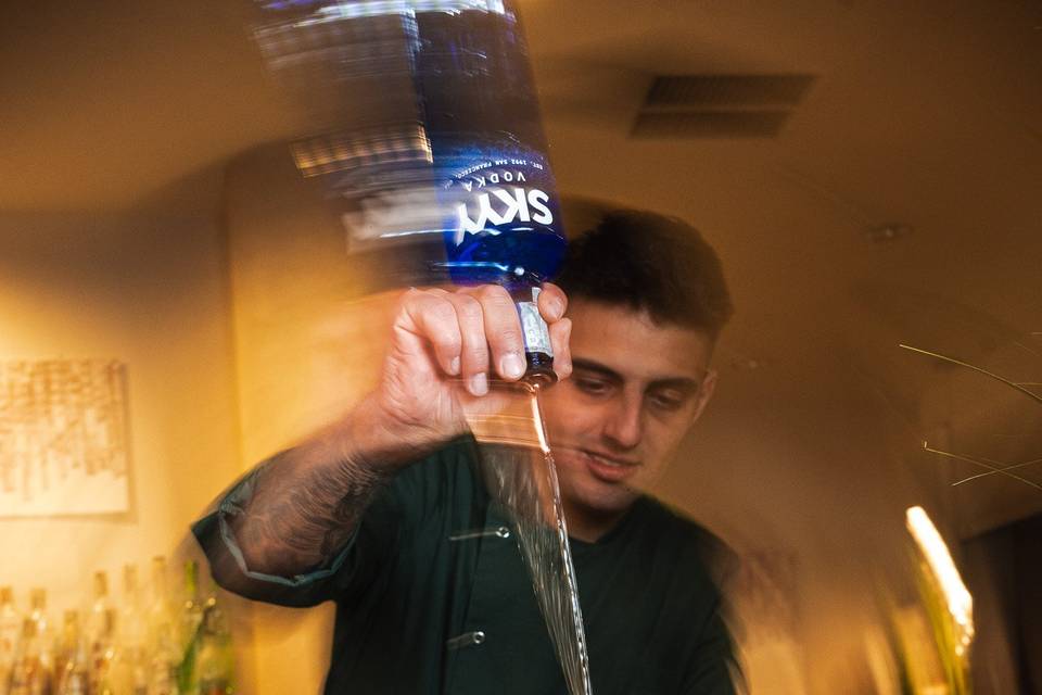 Preparazione cocktail