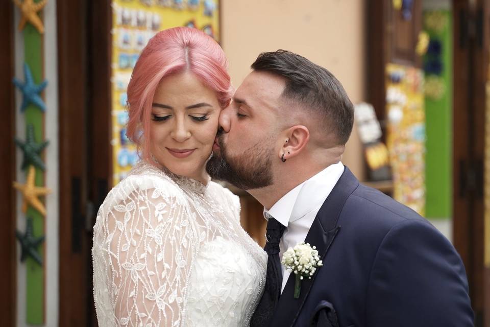 Bacio sulla guancia