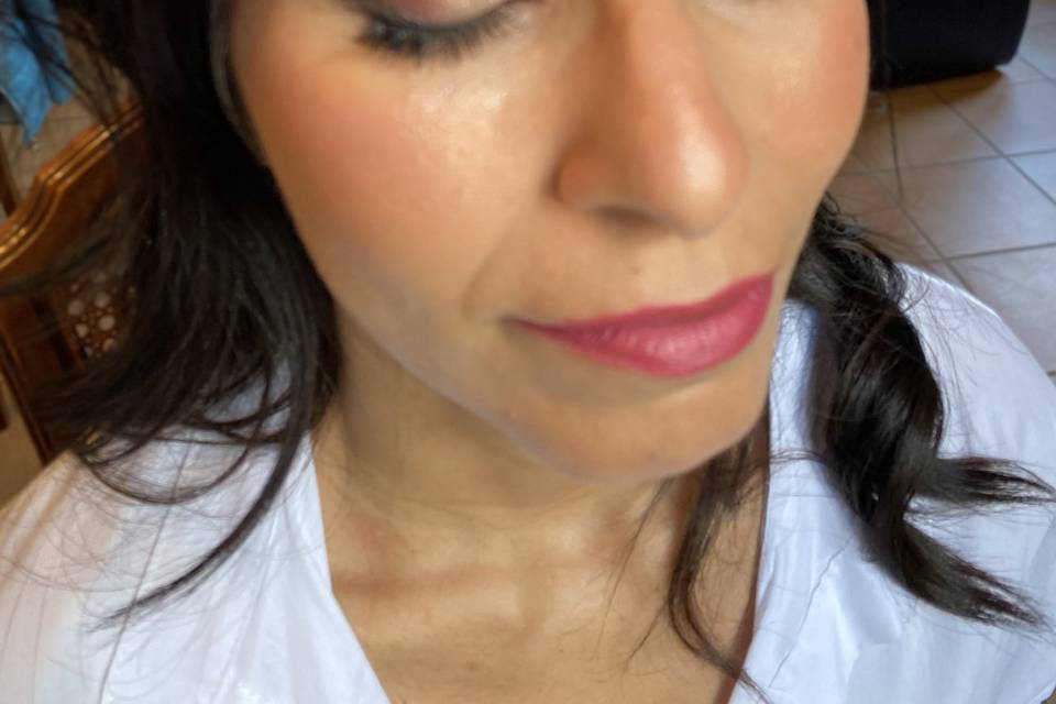 Make-up testimone