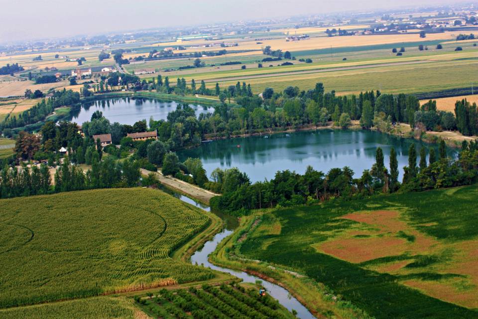 Foto laghi dall'alto