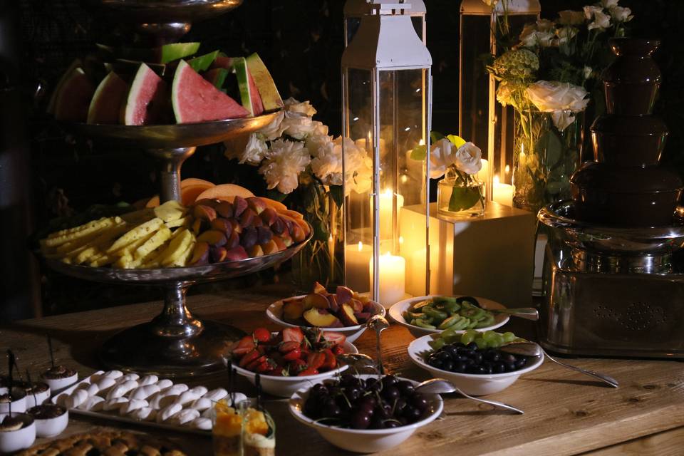 Frutta e Fontana Ciocciolato