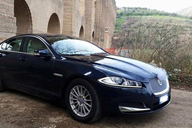 Jaguar xf bianca