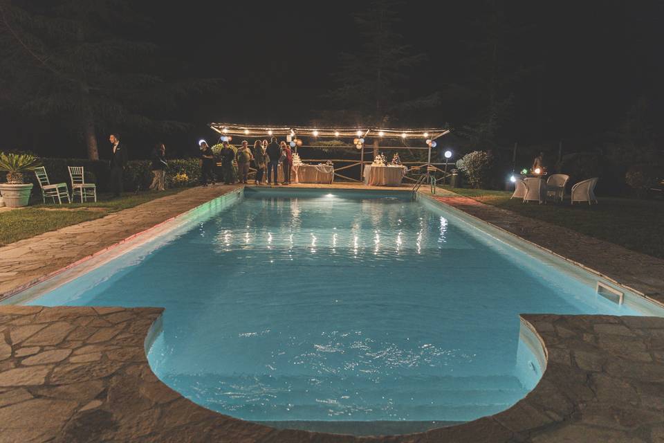 Serata in piscina