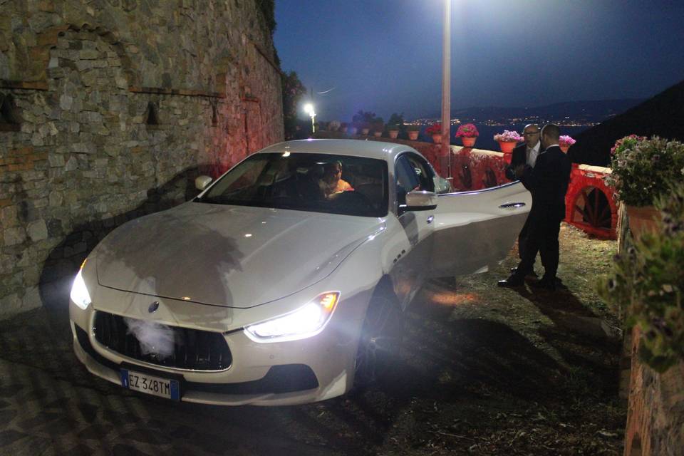 Maserata Ghibli Bianca