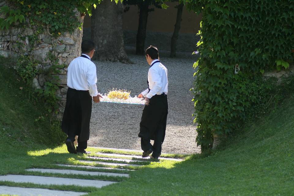 Aperitivo in giardino