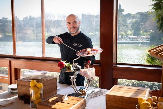 Sahel Salemi Cortador Profesional de Jamón ibérico Pata Negra