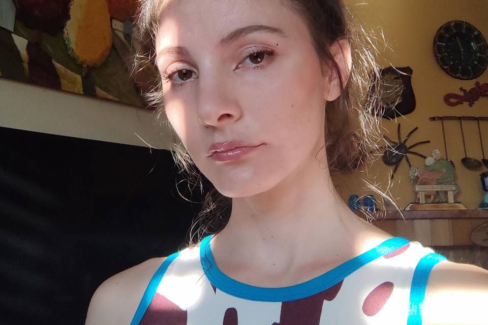 Ema Hax Make-up Artist