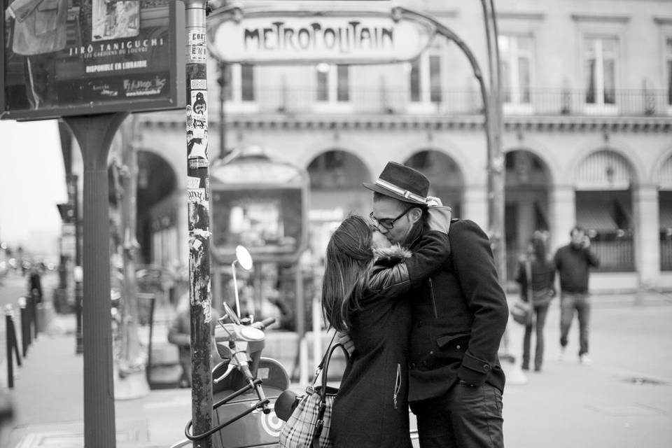 Bacio al Louvre