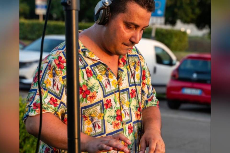 Gianni Lazzerini DJ set and Entertainment