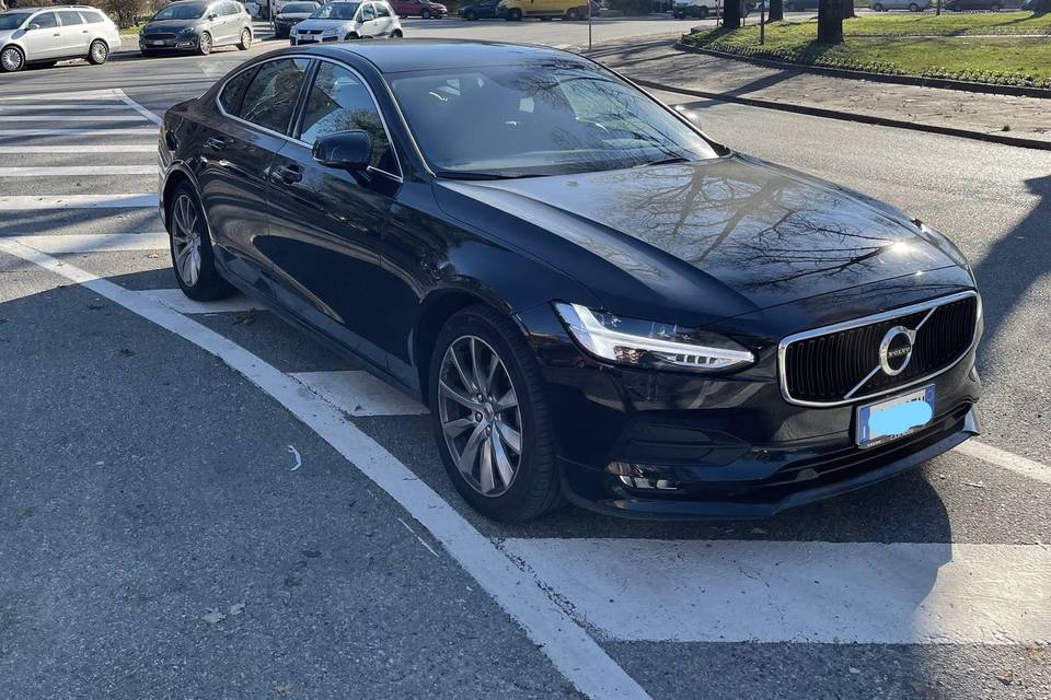 Volvo S 90