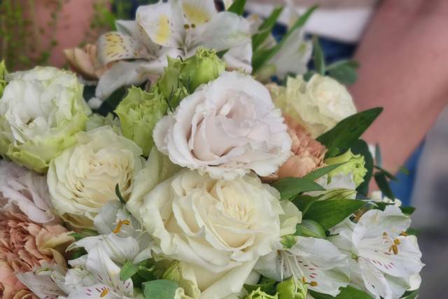 LR Flowers and Furniture di Scalvini Monica