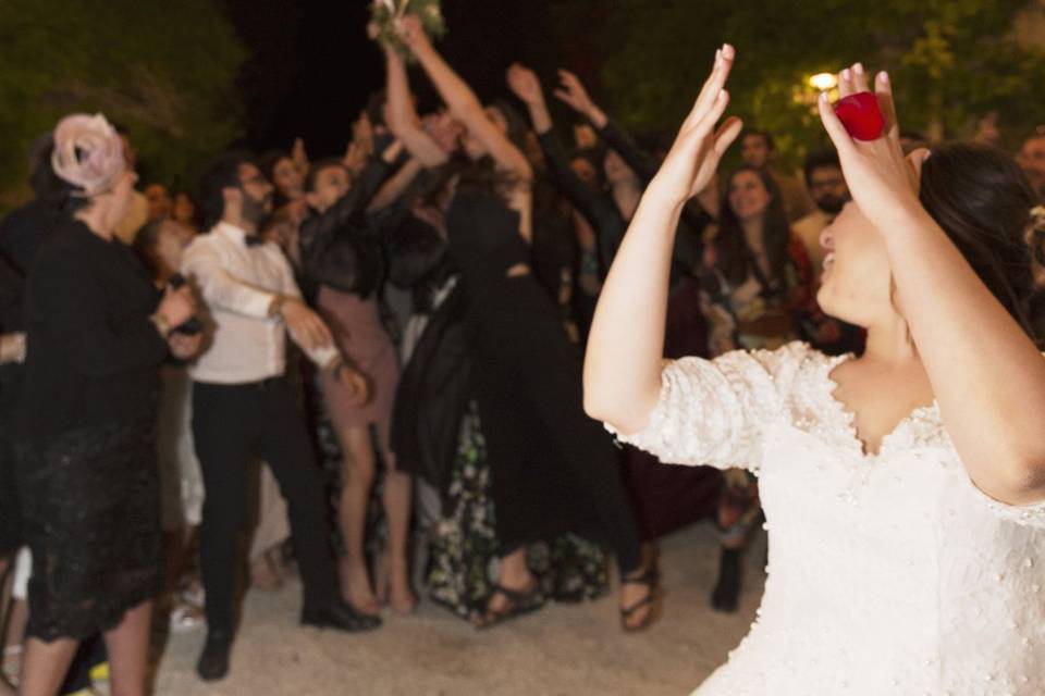 Bouquet toss