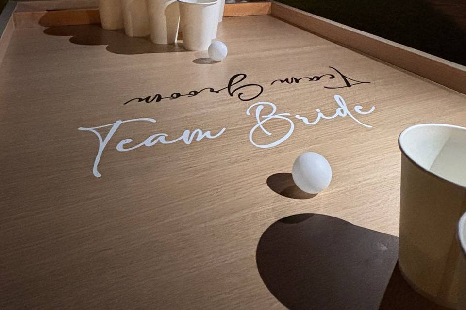 Beer pong sposi