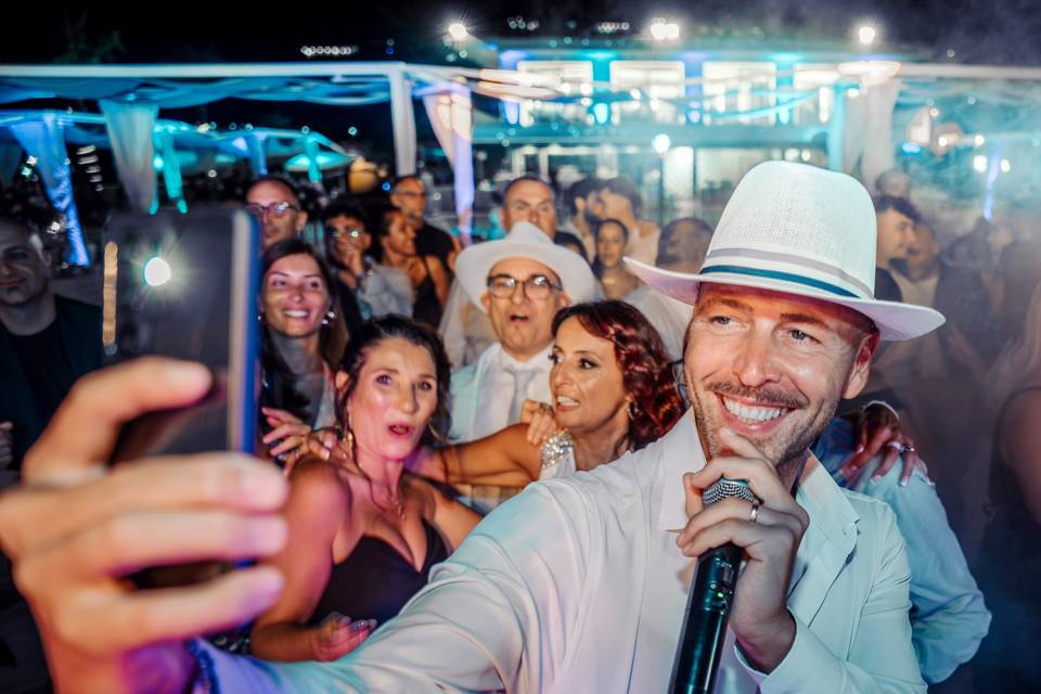 White Wedding Party