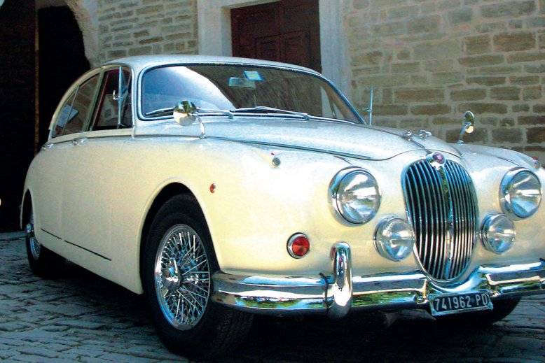 Jaguar MK2