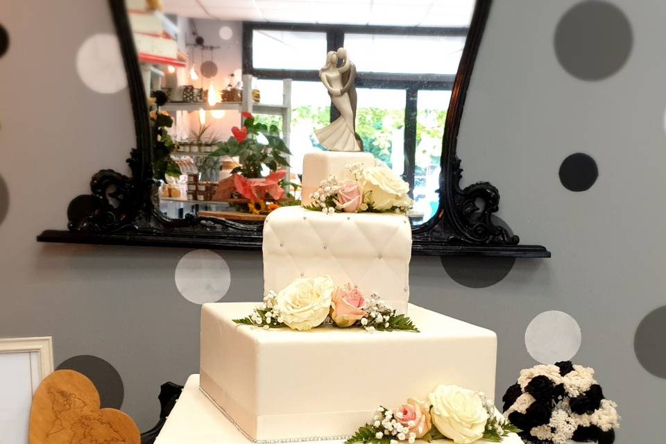 Cake design con fiori
