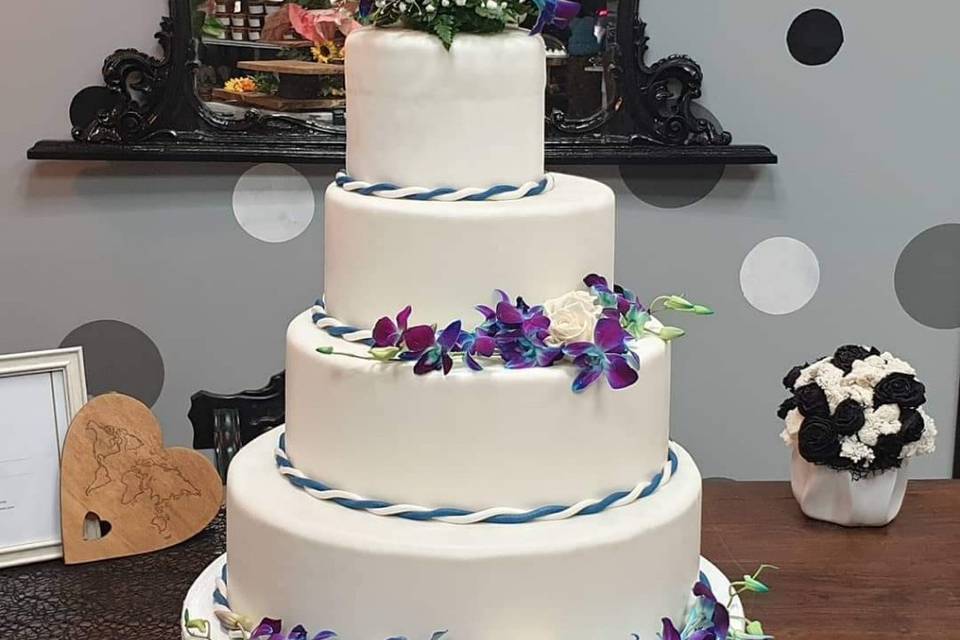 Cake design orchidee blu