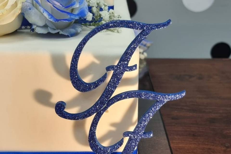 Cake topper