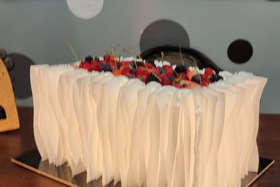 Wafer paper cake