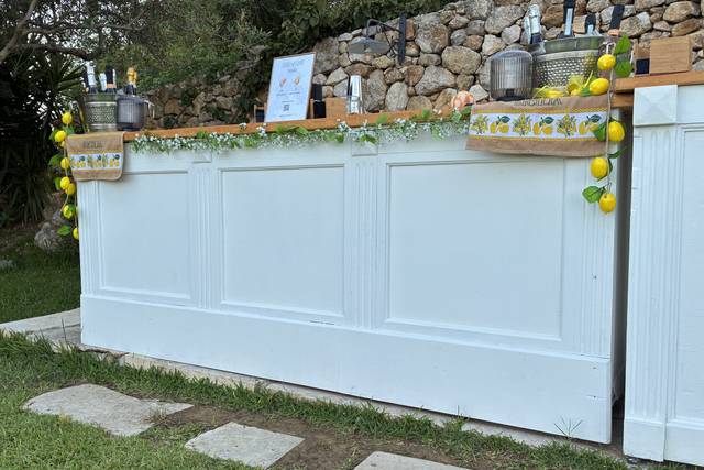 Wedding bar