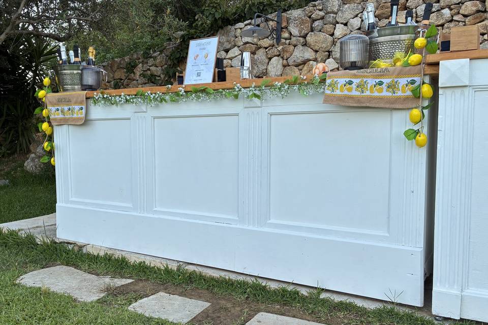 Wedding bar