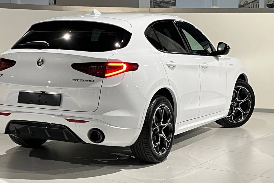 Alfa romeo stelvio