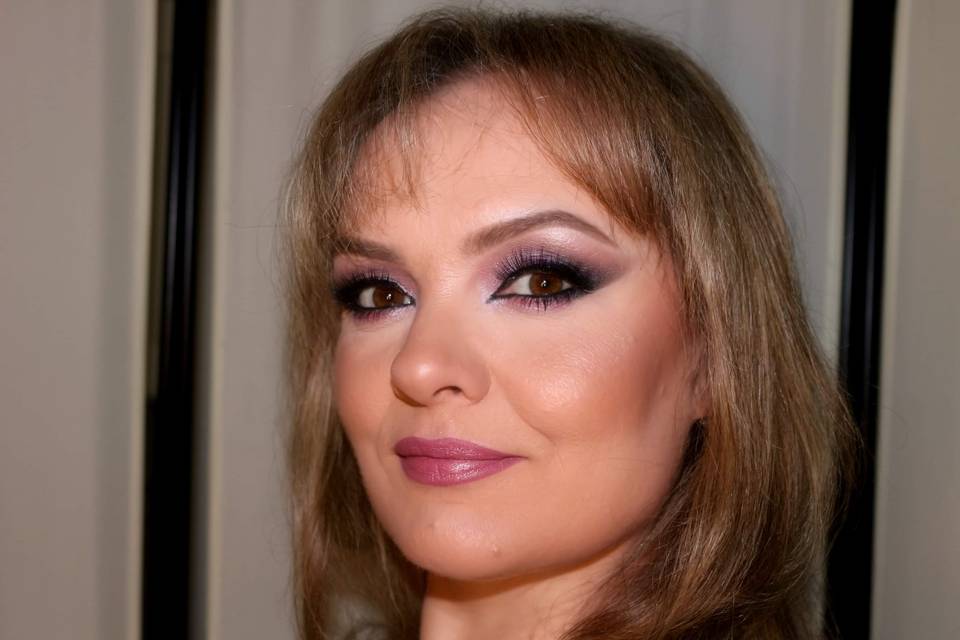 Jeny Mitocaru Make-Up Artist