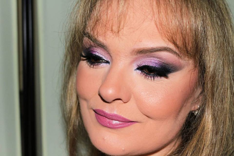 Jeny Mitocaru Make-Up Artist